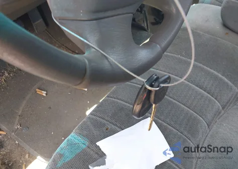 2004 Buick Century из США, поврежденный, VIN 2G4WS52J241267704